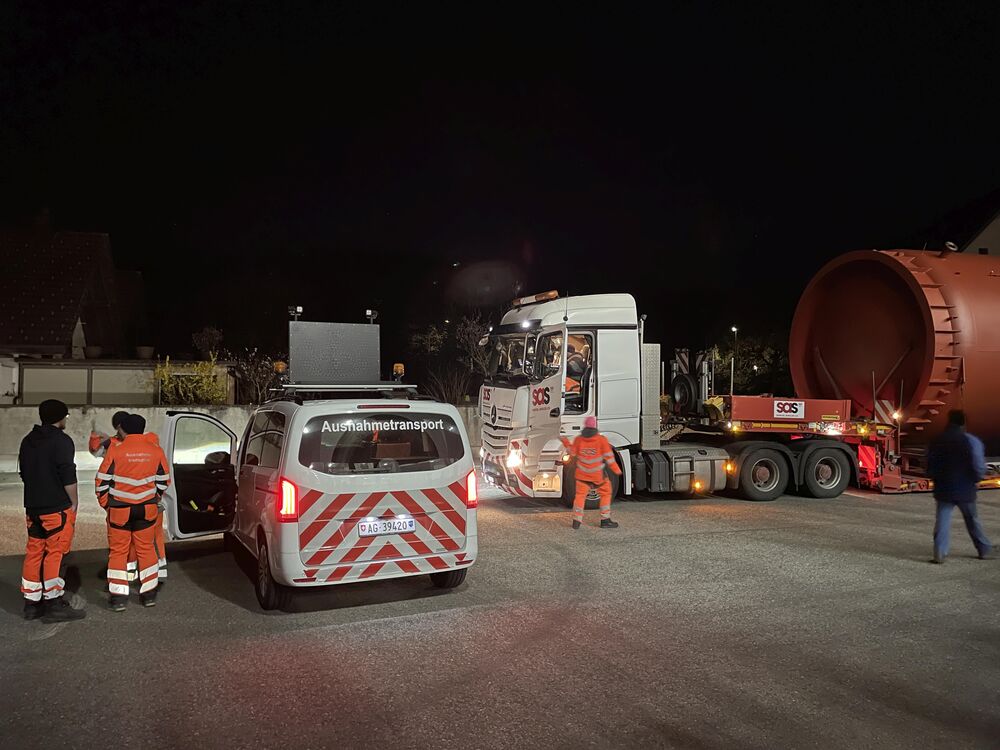 Der Spezialtransport startete am Freitagabend um 20 Uhr.